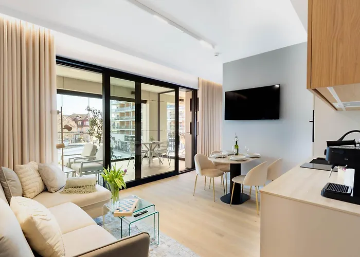 Rj Baltic Infinity & - Free Parking